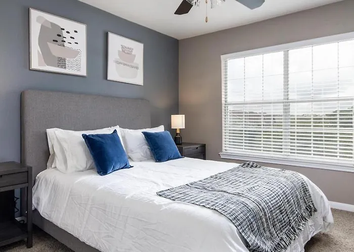 Landing Modern With Amazing Amenities Apartment *