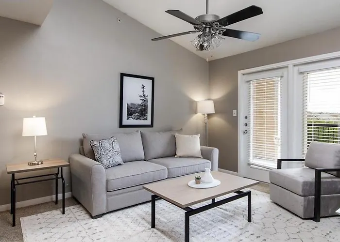 Landing Modern With Amazing Amenities Apartment *